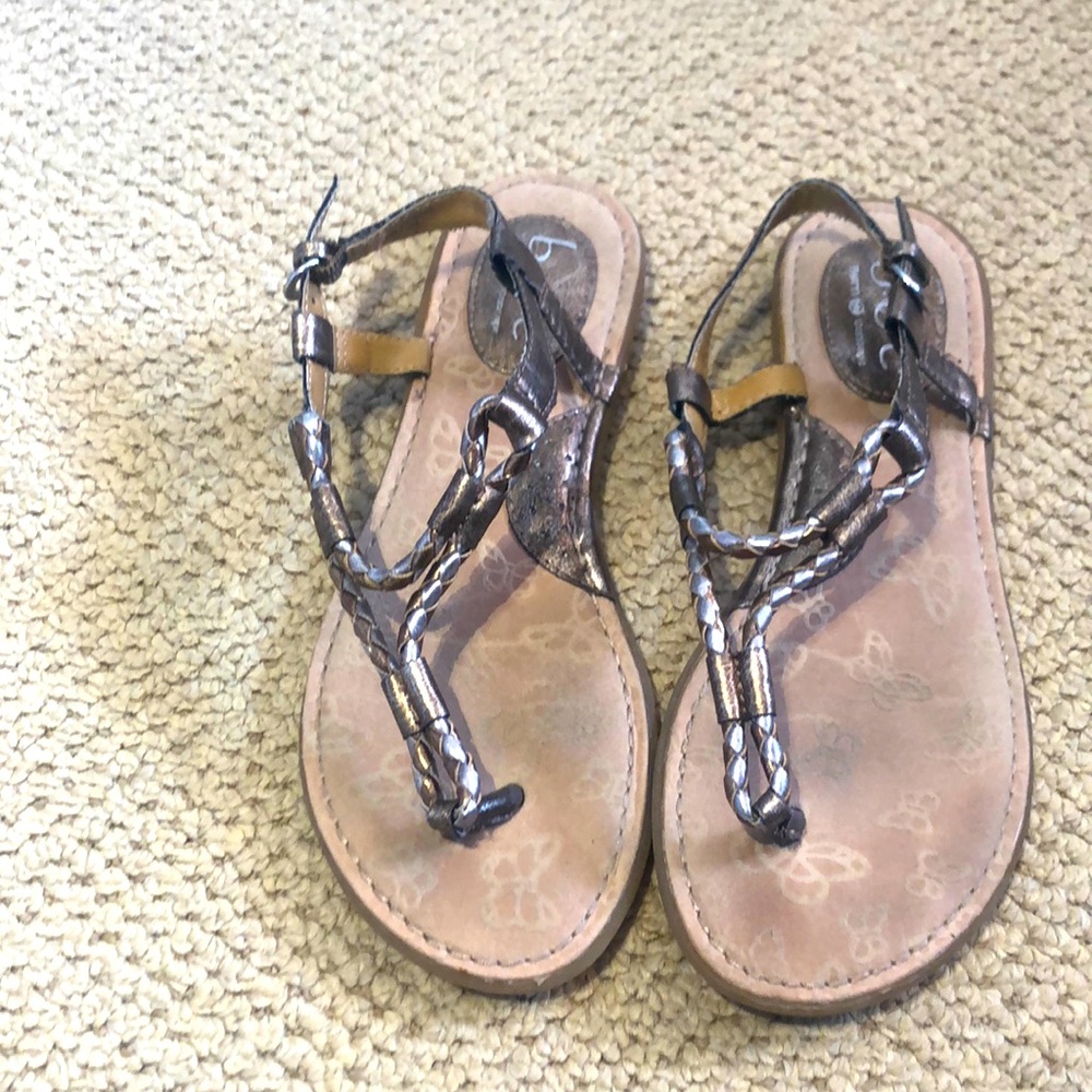 Born sandals